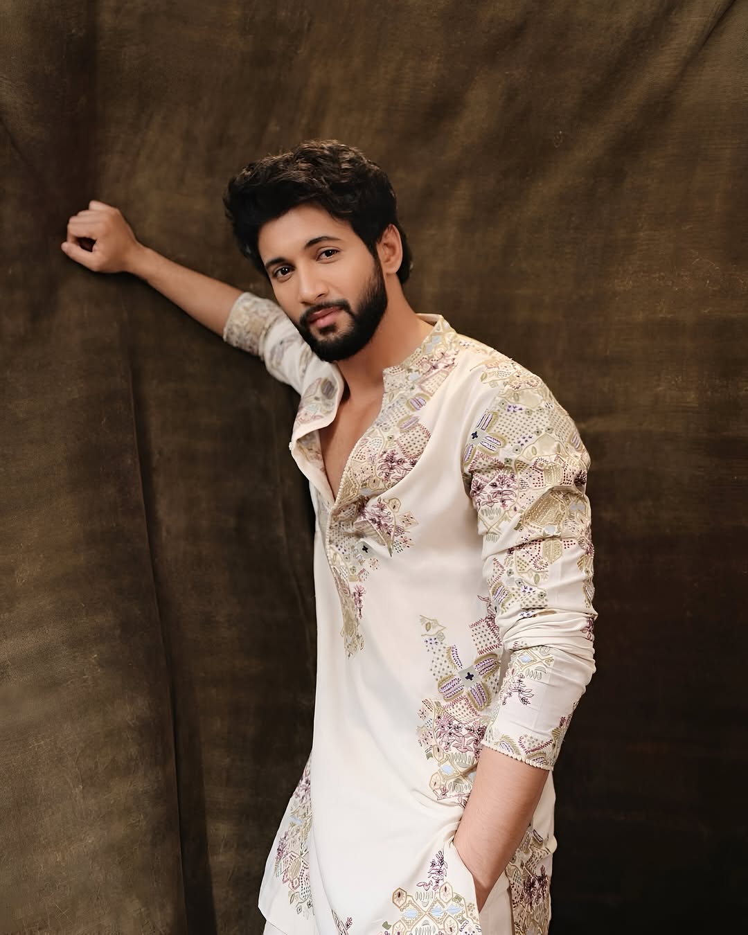 Ivory  Embroidered Kurta pajama Set for Men